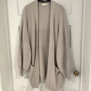 ARITZIA CARDIGAN- wool, heavy, slouchy. Effortless
